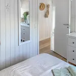 3 Bedroom Amazing In Sjolund