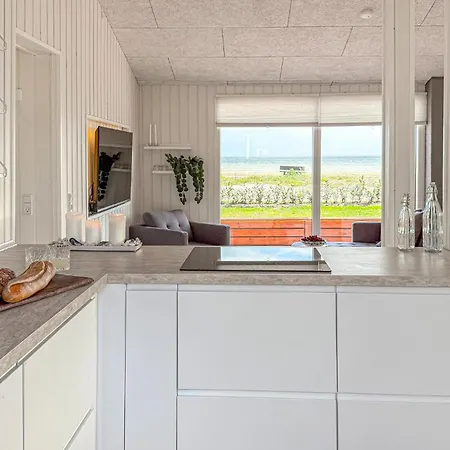 בית נופש 3 Bedroom Amazing In *