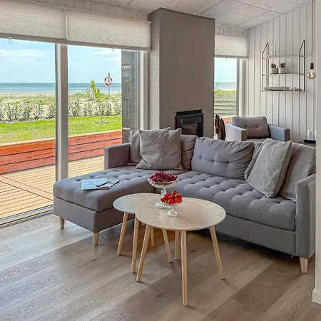 3 Bedroom Amazing In Sjolund