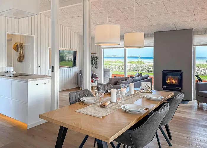 3 Bedroom Amazing In Σπίτι διακοπών *