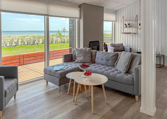 3 Bedroom Amazing In Sjolund