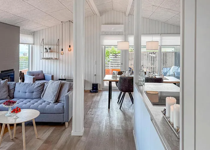 3 Bedroom Amazing In * Sjolund